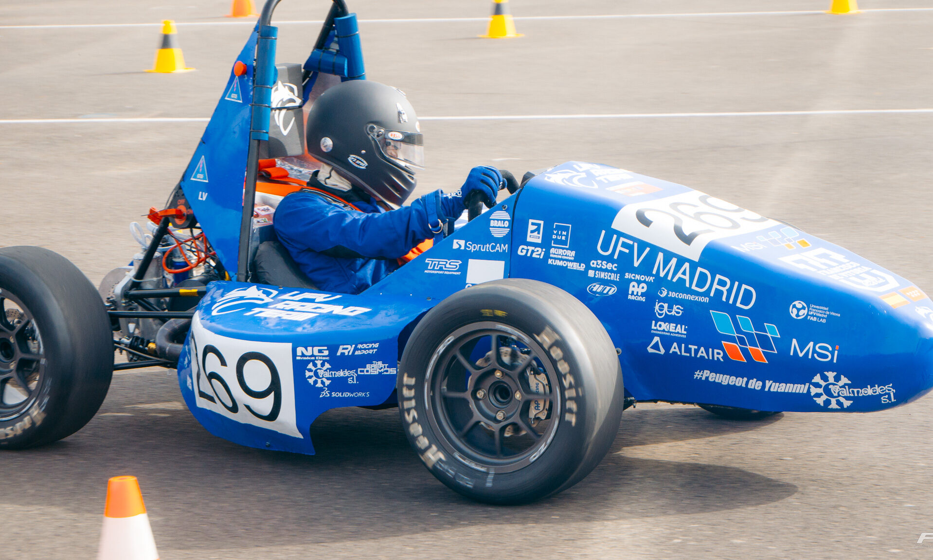 ufv racing team coche 2023